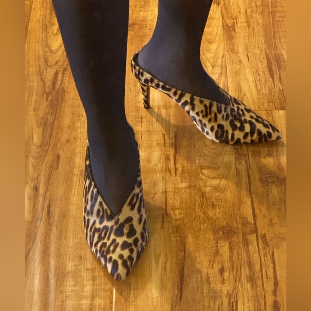 🍁Express Leopard Print Kitten Heel Mules Size 5